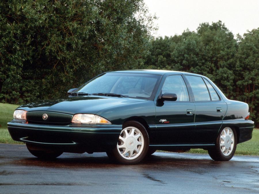 Buick Skylark GS Sedan 1996 года  (фото 2 из 2)